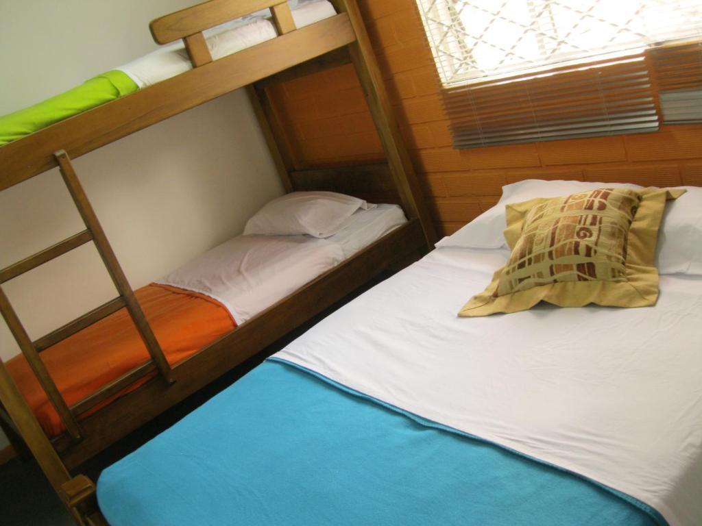 Spring City Hostel Medellin Ngoại thất bức ảnh