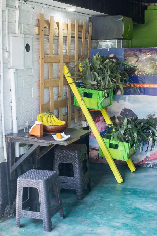 Spring City Hostel Medellin Ngoại thất bức ảnh