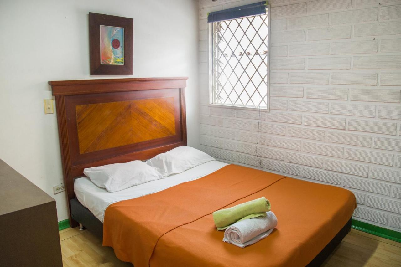 Spring City Hostel Medellin Ngoại thất bức ảnh